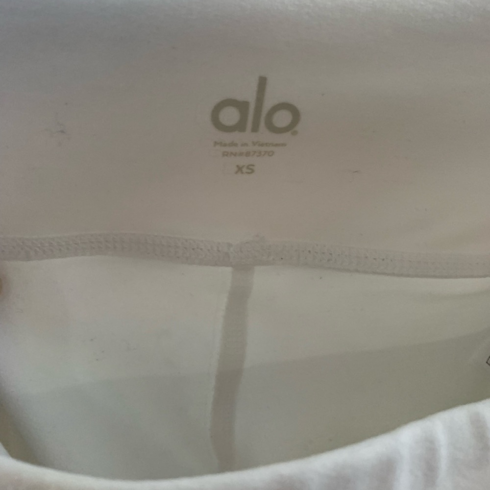 White Alo Leggings
